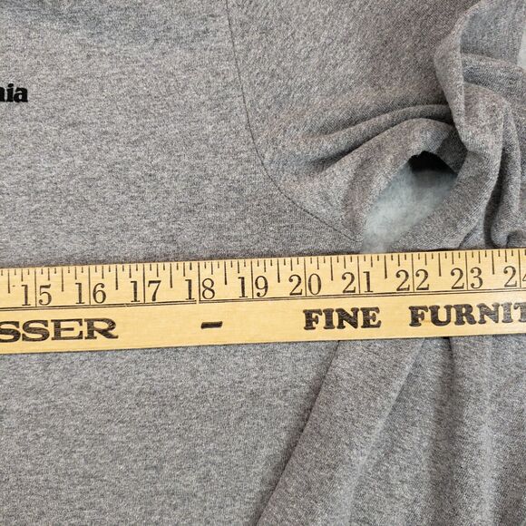 Patagonia Responsibilitee Graphic T-Shirt Mens Medium Gray Back Logo Gorpcore - Picture 4 of 6